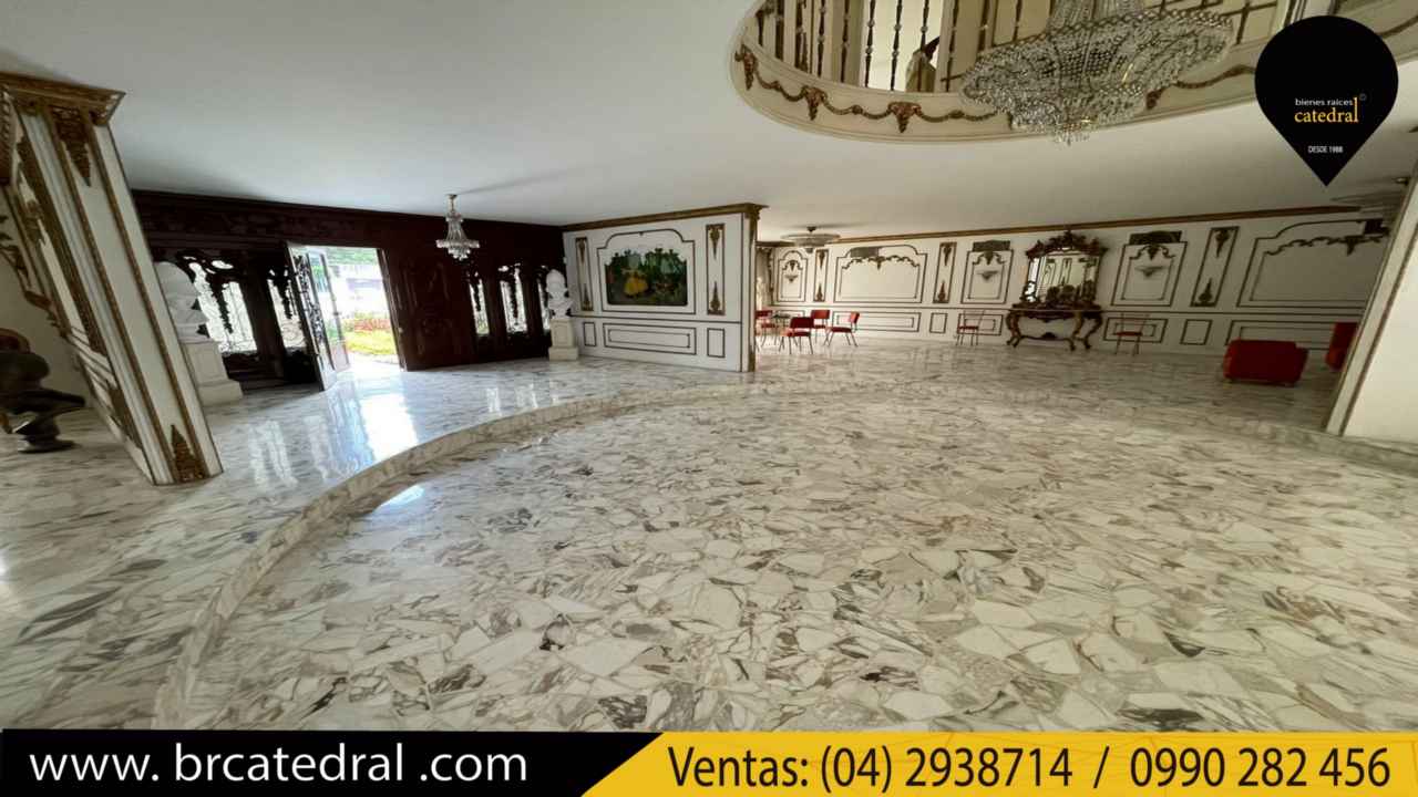 Villa Casa de Venta en Guayaquil Ecuador sector Urdesa - Cerca Policentro