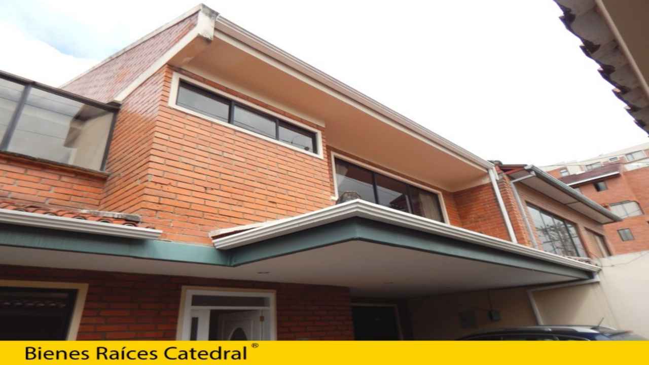 Villa Casa de Venta en Cuenca Ecuador sector Mariscal Lamar - Américas