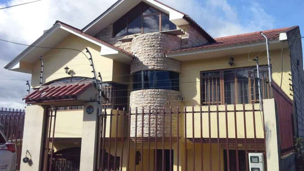 Villa Casa de Venta en Azogues Ecuador sector Virgenpamba - Autopista Azogues Cuenca